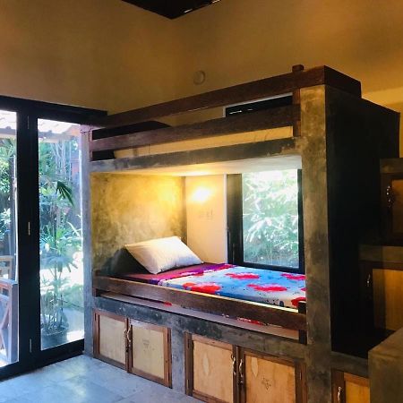 Ngeluwungan Boutique Hostel Canggu  Luaran gambar