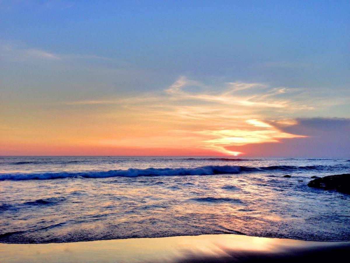 Ngeluwungan Boutique Hostel Canggu  Luaran gambar
